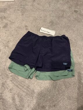 L.L. Bean Men  XXL Navy Blue And Sedge Green Swim Shorts Trunks Brief Mesh Liner